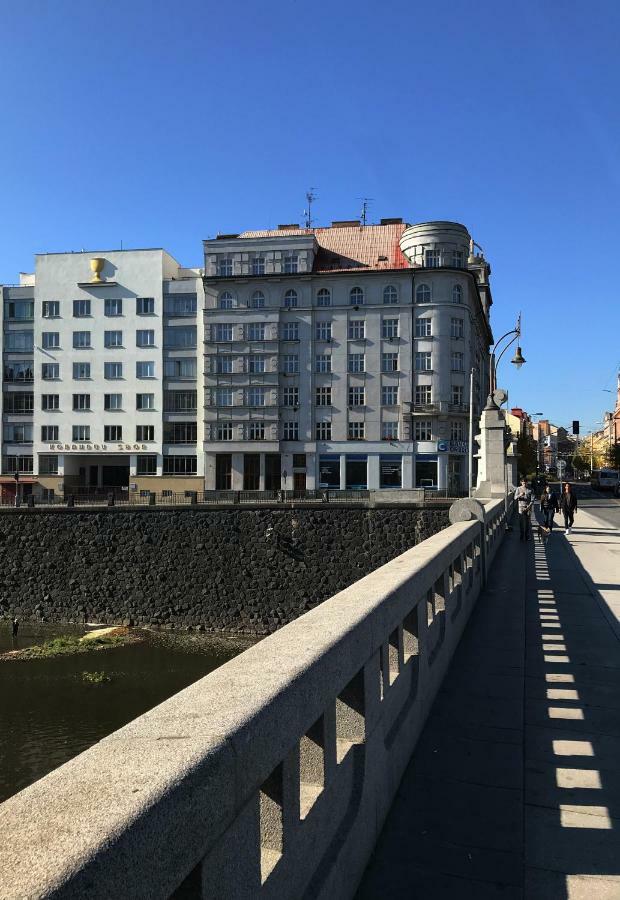 Apartman Mrakodrap Пилзен Екстериор снимка